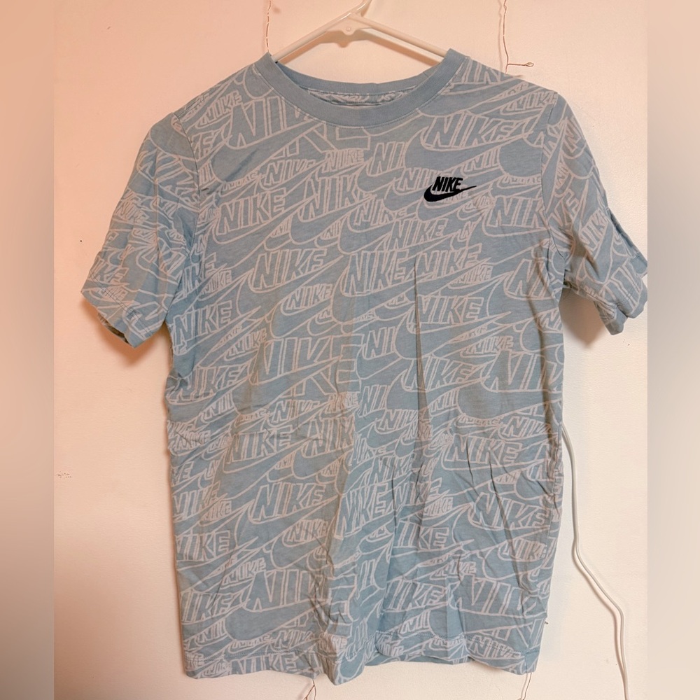 Nike t shirt